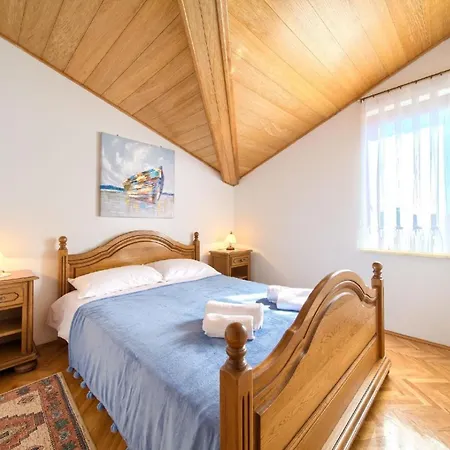 Fuer 5 Personen Ca 55 Qm In Njivice, Kvarner Bucht Krk Apartment Njivice