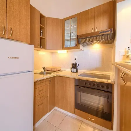 Apartment Fuer 5 Personen Ca 55 Qm In Njivice, Kvarner Bucht Krk Njivice